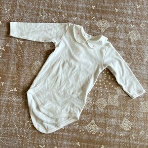 NWOT Bonpoint onesie embroidered Peter Pan collar